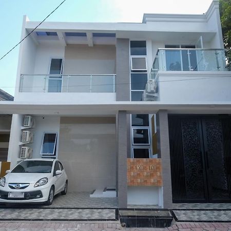 فندق Reddoorz Syariah @ Tlogosari Semarang Alastuwo المظهر الخارجي الصورة